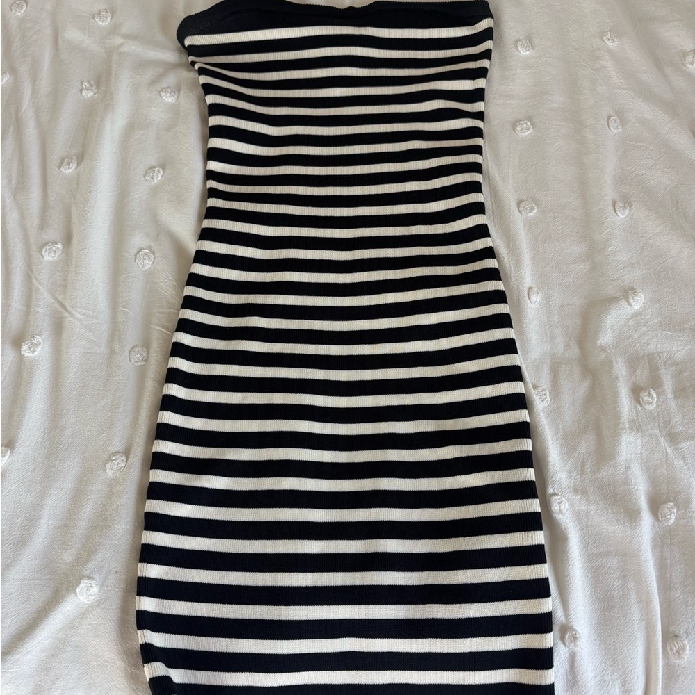 Bershka Black and White Strapless Bodycon Dress